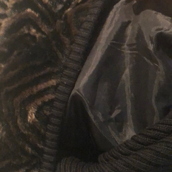 Nina Leonard sweater - Picture 4 of 6